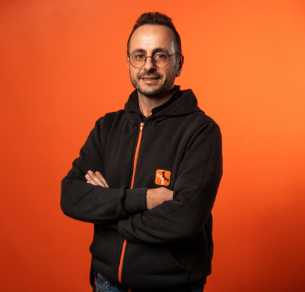 Gianfrancesco Salvatore, Magazziniere